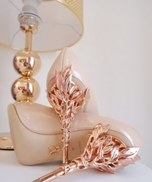 a purse with a lamp shade